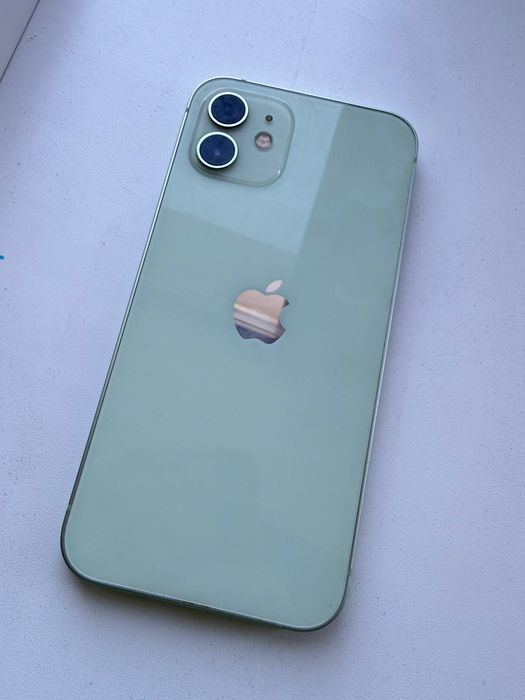 продам iphone 12