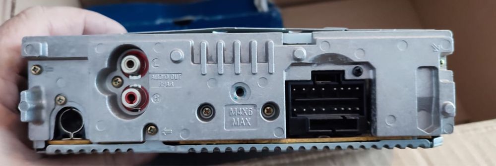 магнитолла SONI да