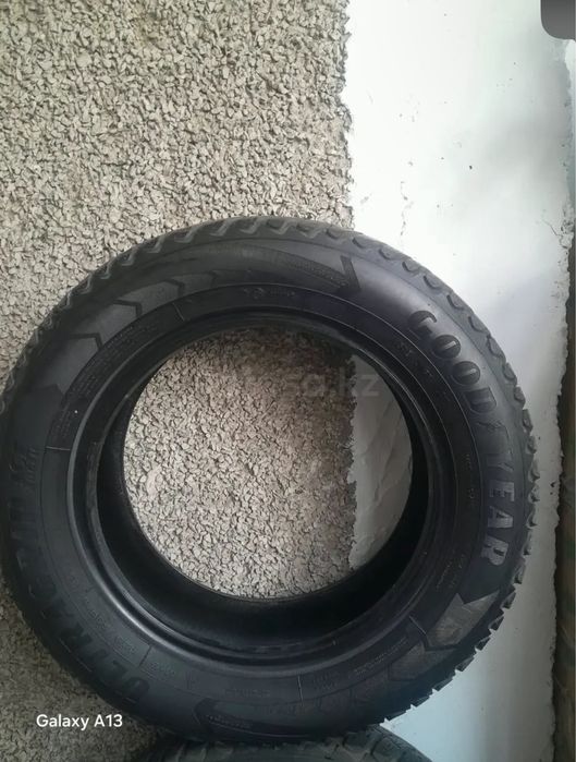 Продам шины Goodyear Ultragrip IceArtic