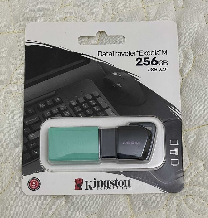 Продам оригинальные карты памяти флешка USB 256 ГБ фирмы Kingston