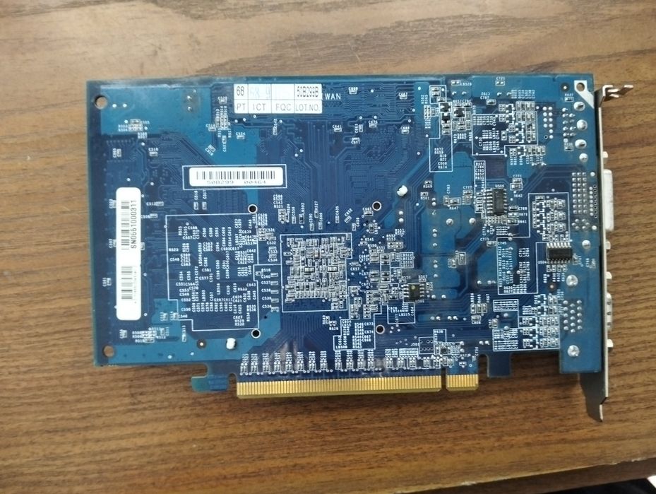 Запчасти и комплектующие для пк