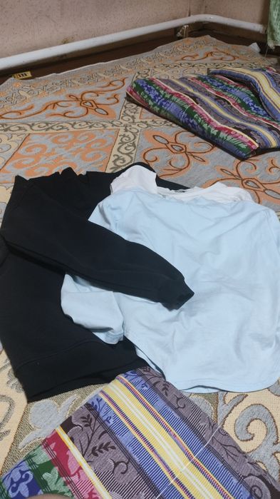 Одежа отдам даром