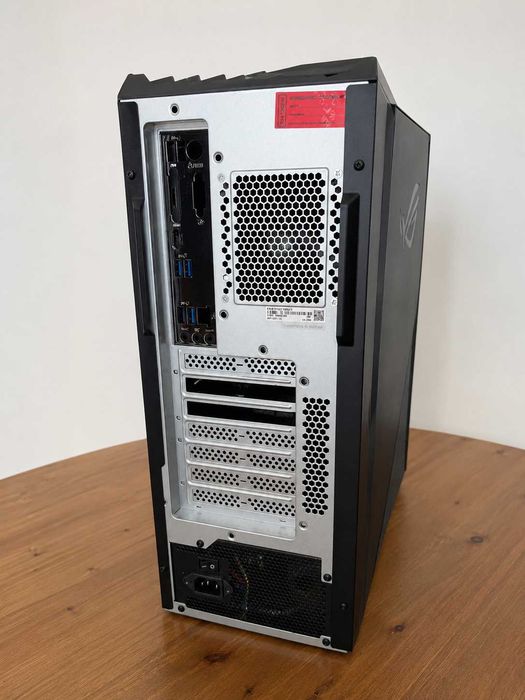 Продаю корпус ASUS ROG с блоком питания 700W 80 Plus
