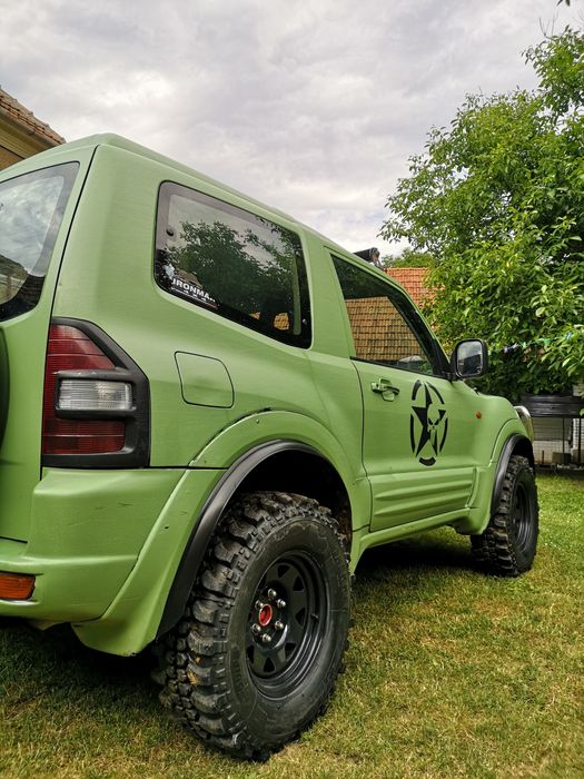 Mitsubishi Pajero 3.2