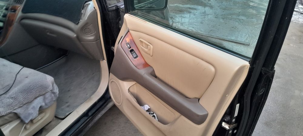 Продам лексус рх 300