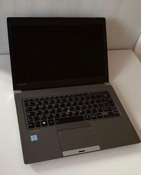 Бизнес клас Toshiba Portege z30 I7 256GB SSD 16GB RAM