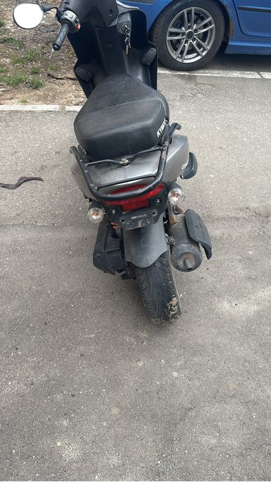 Kymco agility 50 R12 defect