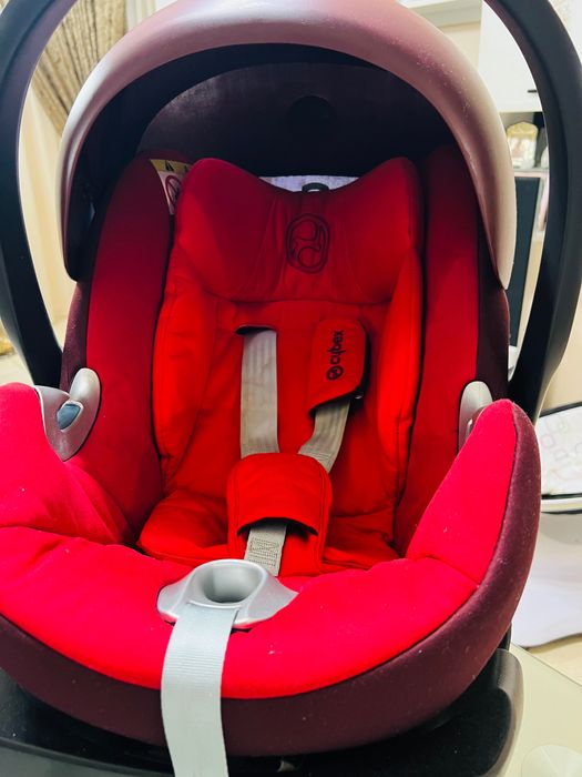 Столче / кошче за коша Cybex Aton Q с isofix база