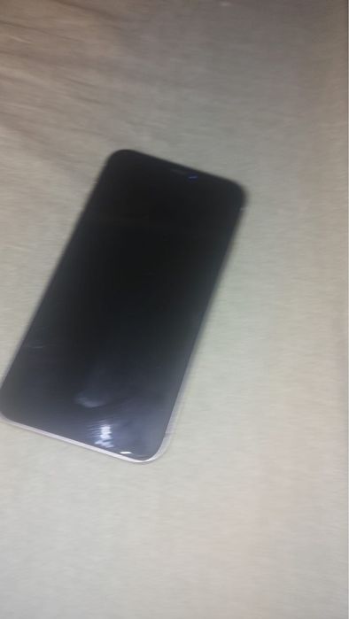 Iphone 11 | White