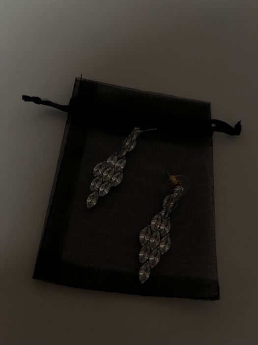 cercei lungi zirconiu