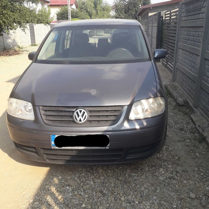 VOLKSWAGEN Touran 2005