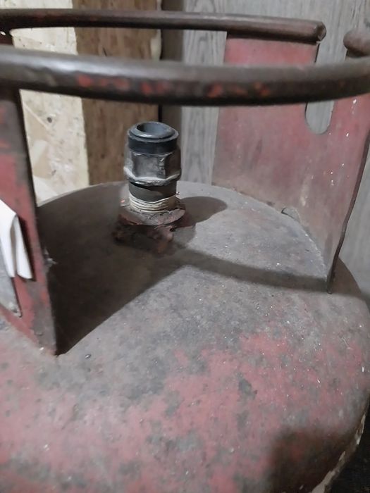 Продам газовый балон