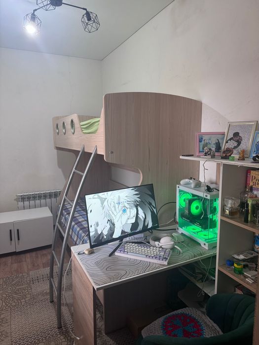 Продам кровать 2ух ярусную