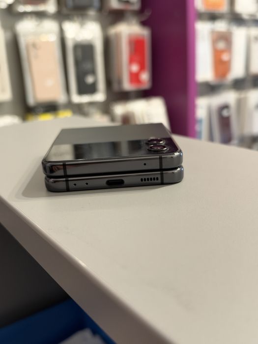Magazin Vinde : Samsung Z Flip 4 128gb