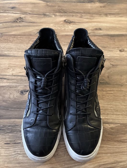Черни обувки Giuseppe Zanotti