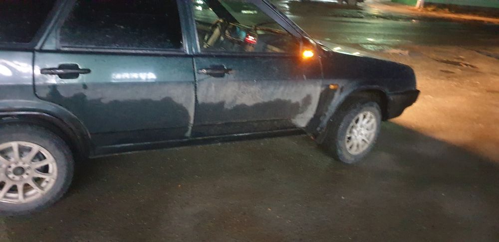 Ваз 2109  в хорошем состоянии  1м