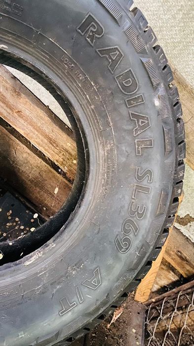 Продам резину 2 балона