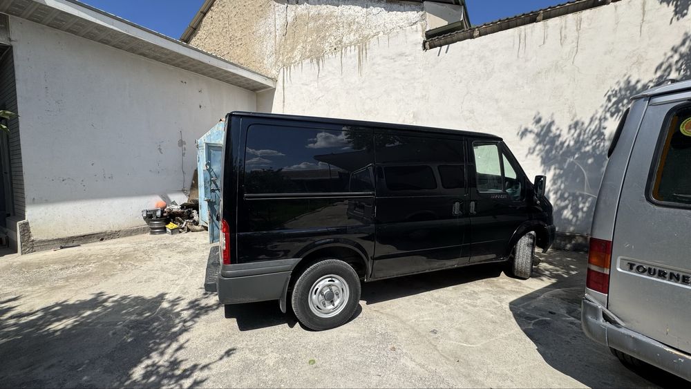Ford transit gruzavoy