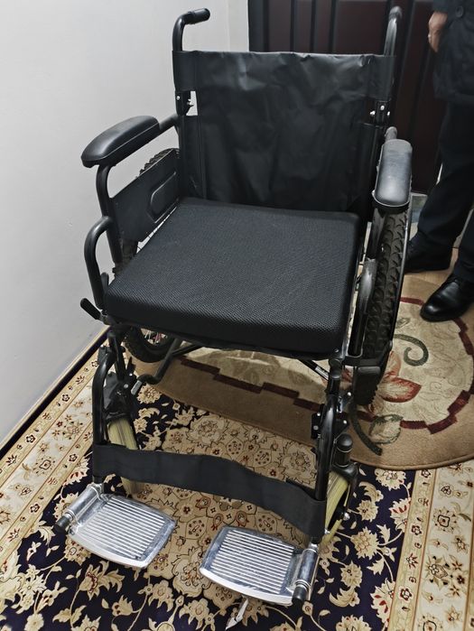 Инвалидная коляска