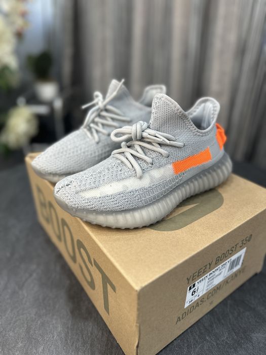 Adidai Dama. Yeezy Boost 350 V2-  Nr-37. Full box!