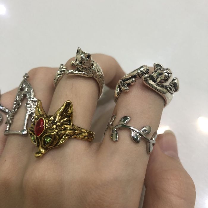 6 колец: золотое и серебрянные