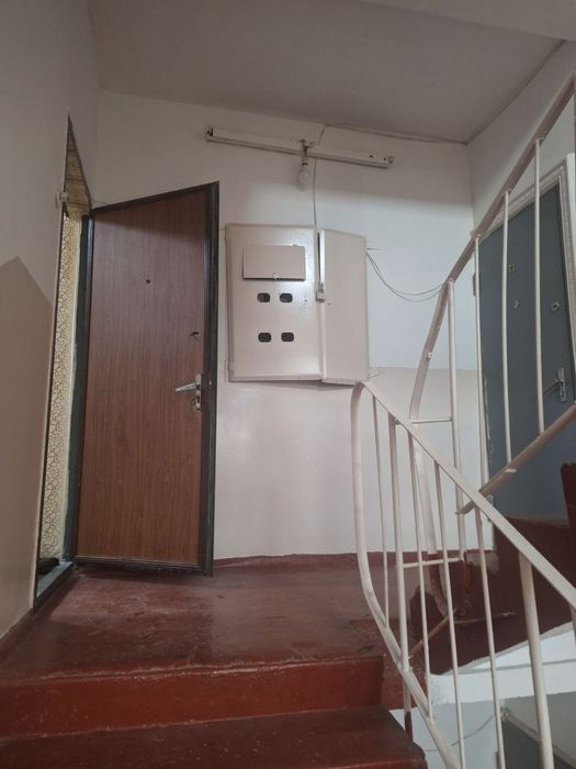 Продам квартиру в Алмазорском районе