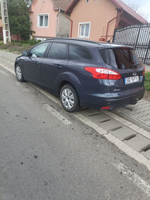 Vând Ford Focus 1.6 tdi