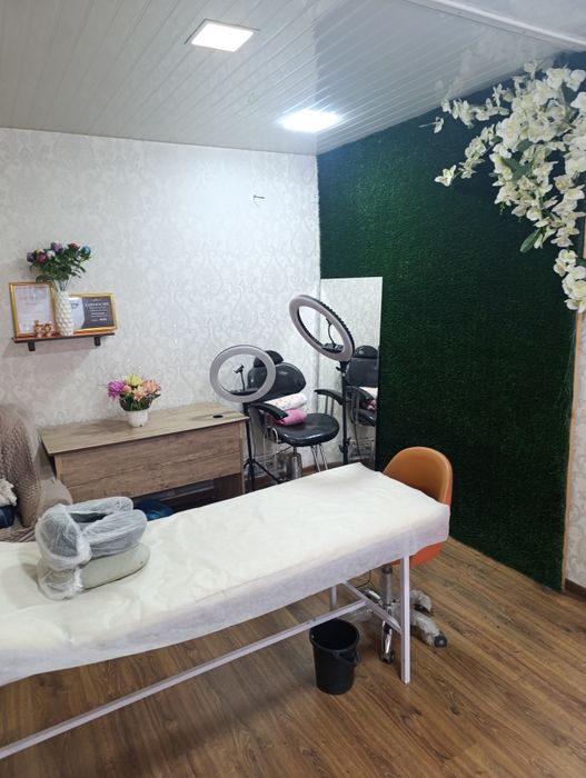 Сдается помещение 60 КВ.м ,готовый под женский салон, 5 рабочих мест,