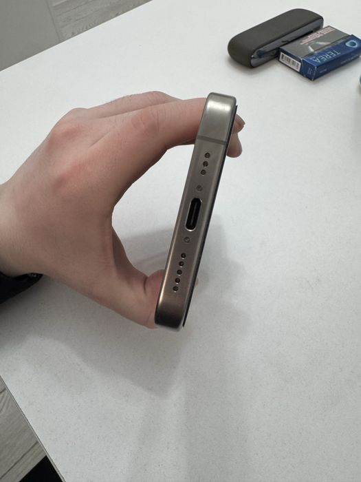 Продам iPhone 15 pro