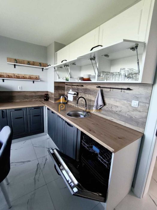 Продава се Двустаен апартамент в Пловдив, Център - 65 кв.м за 2385 €/кв.м - Снимка #1