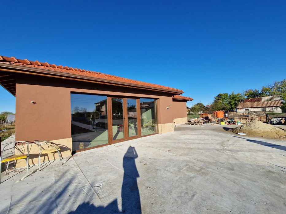 Продава се Къща в с. Конуш, Област Пловдив - 150 кв.м за 6 €/кв.м - Снимка #1