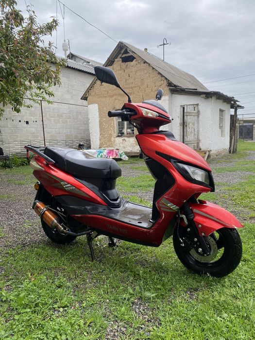 М8 мопед скутер 150куб