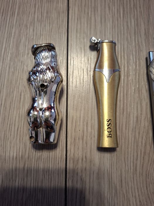 Vand Lot 4 Brichete Metalice