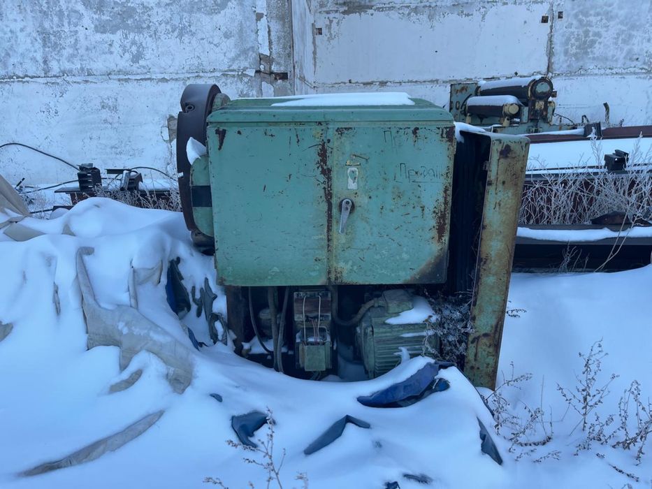 Продам станок токарный ДИП-500