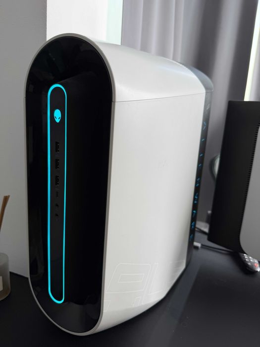 PC Alienware Aurora R9