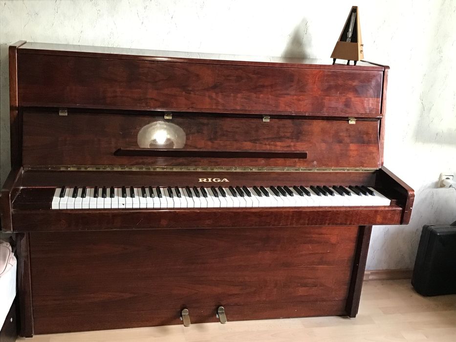Пиано “Рига “за всяка възраст и умения