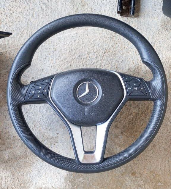 Mercedes Benz 212