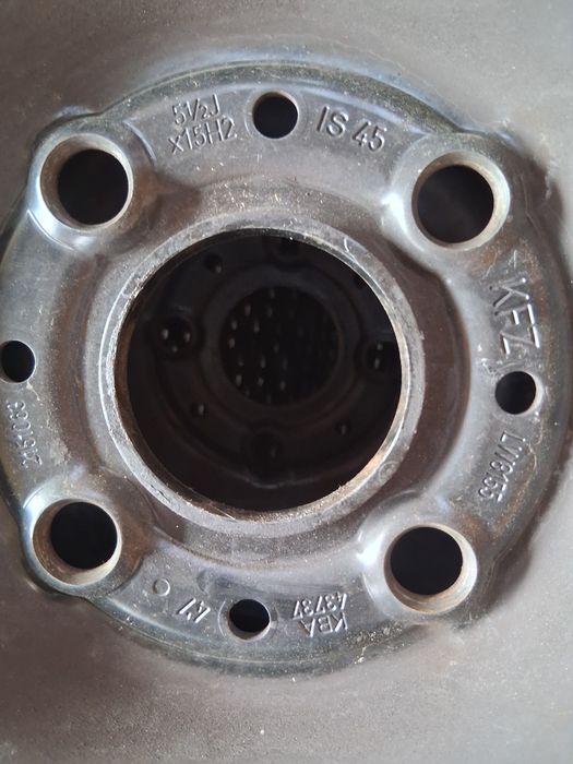 Jante otel R15 cu capace originale pentru Mini