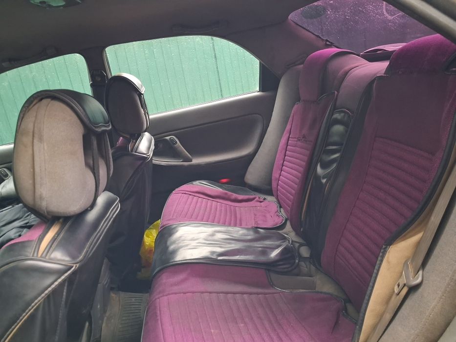 Мазда кронс  срочно продам