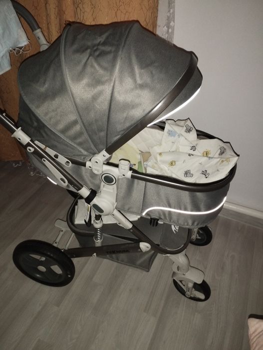 Продам коляску 2в 1