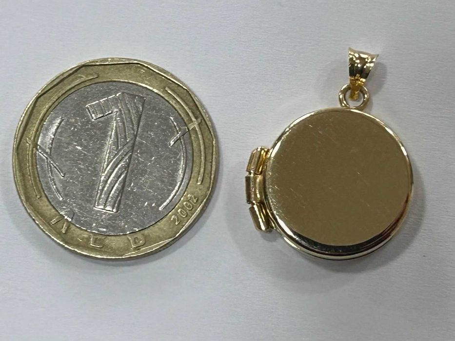 Златна висулка-медальон 14К 585 /3,70 гр.