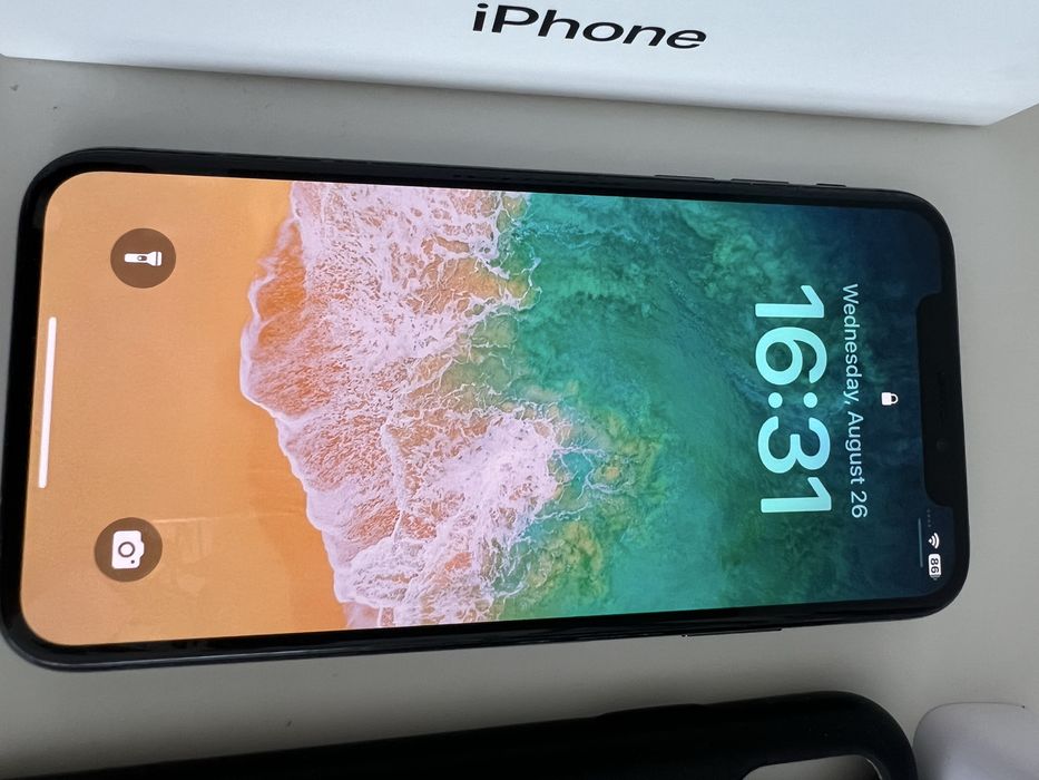 Iphone XS 64gb.