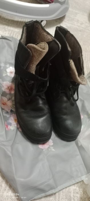 Продам берцы зимние