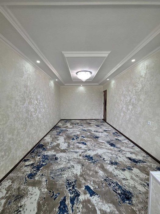 Продаётся 1х комнатная квартира перед 2х ком на 2-этаже Вокзал Феникс