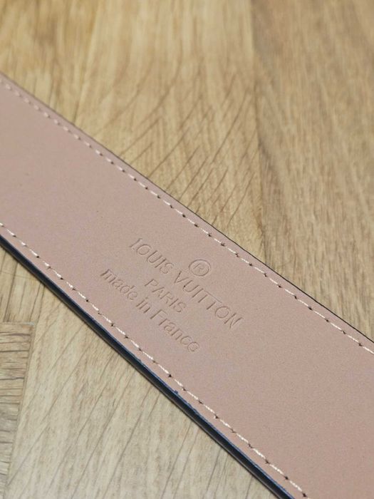 Louis Vuitton Belt – черен със сребърна катарама (120 см)