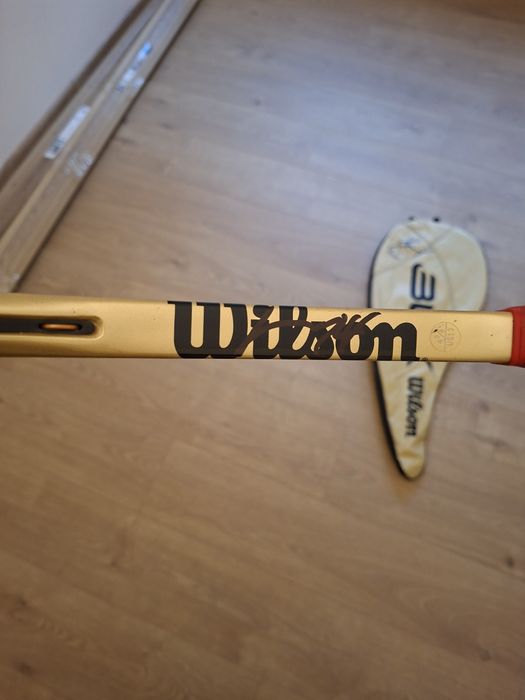 Rachetă Wilson cu autograful lui Andrei Pavel