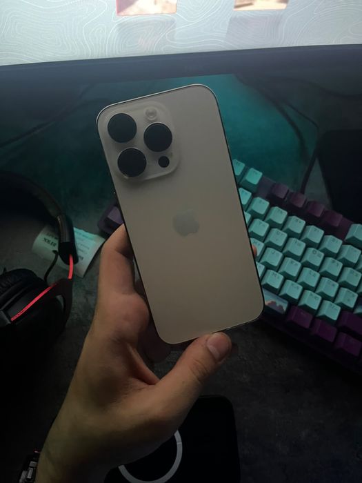 Iphone 14 pro золотистый
