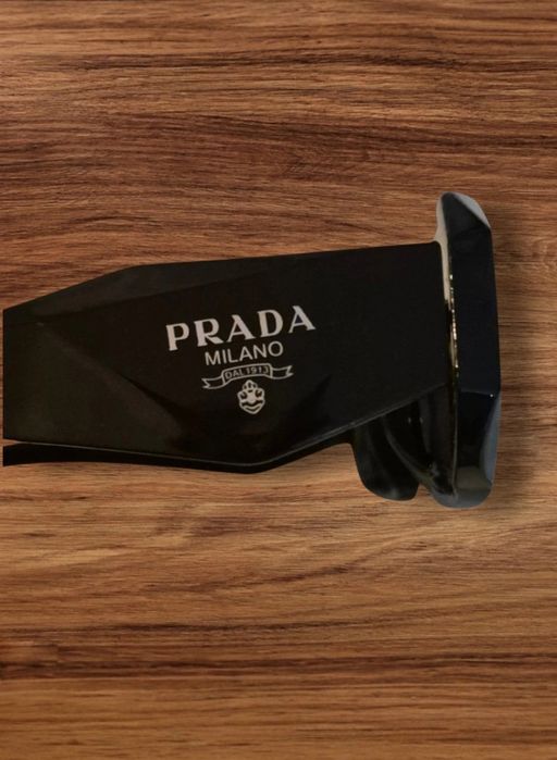 Ochelari Prada noi cu cutie