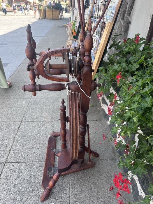 Антикварен Чакрък с вретена