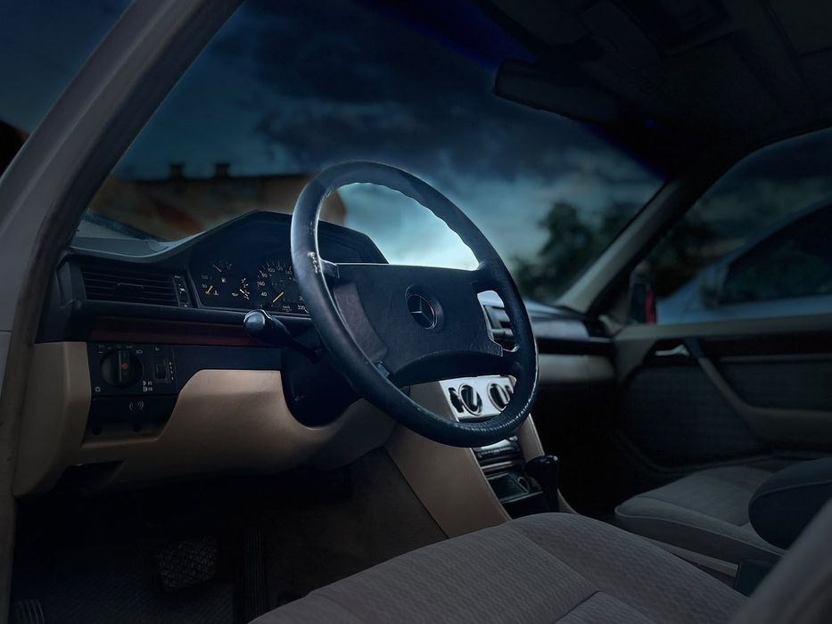 Продам мерседес 230 автомат